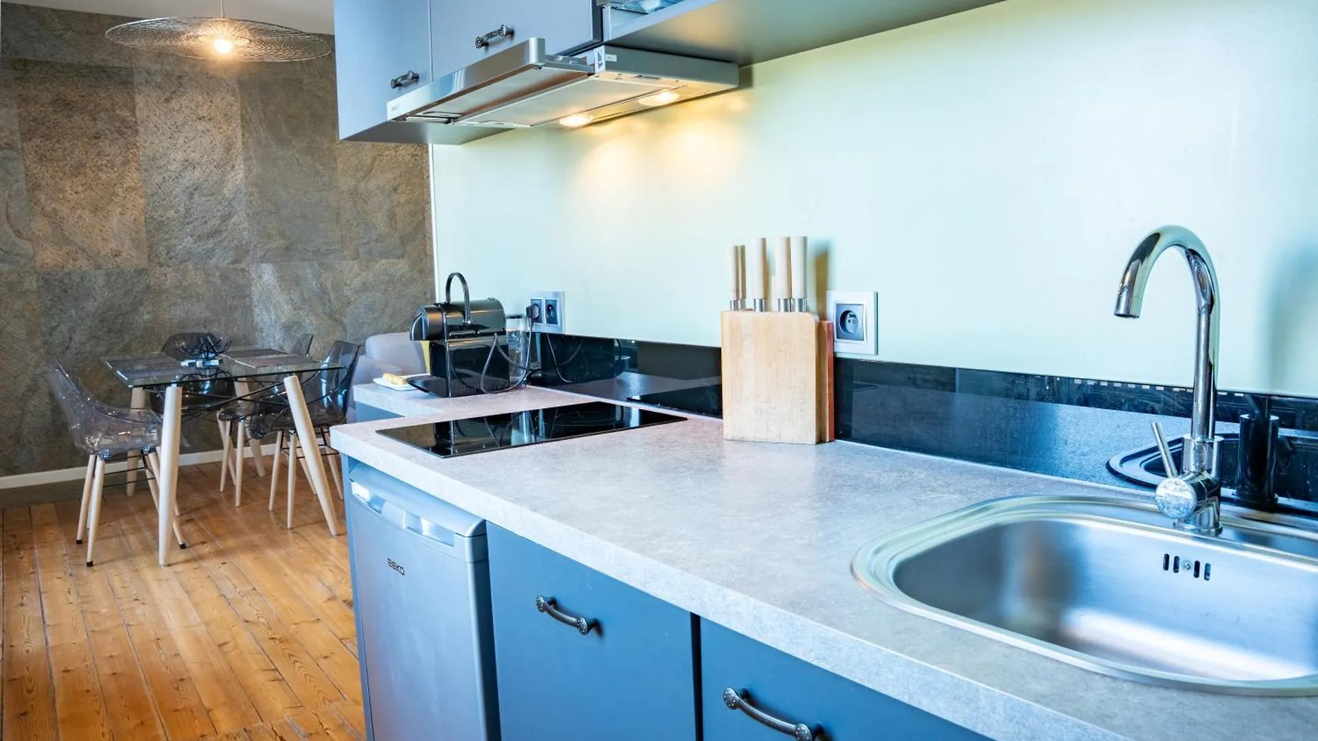 DORMIR EN VILLE - À 450 m du centre historique Quimper Appartement