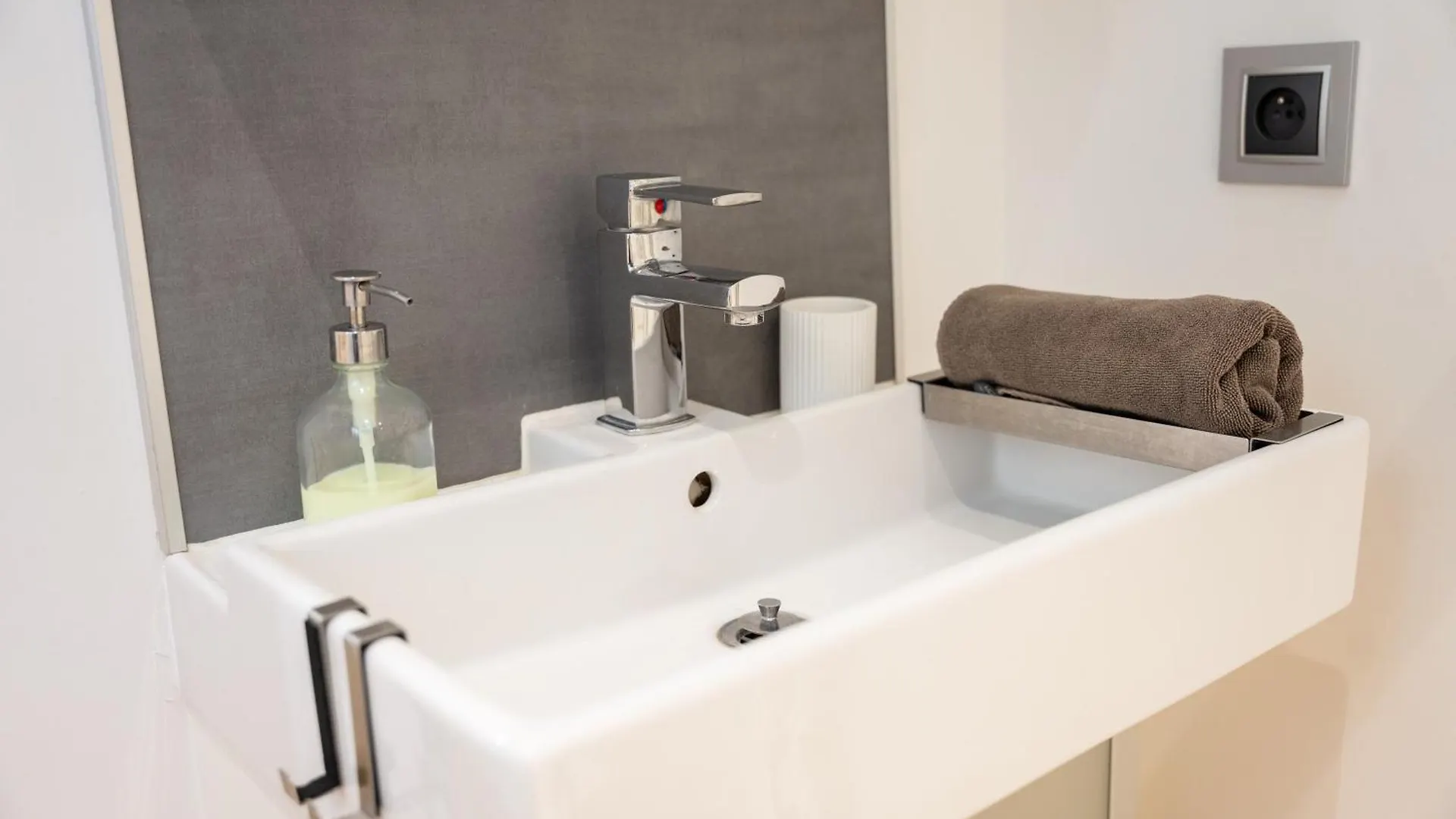 Appartement DORMIR EN VILLE - À 450 m du centre historique Quimper